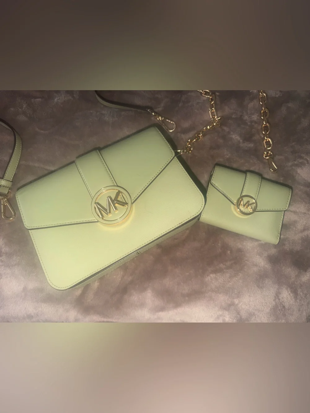 Michael Kors Sage Green Crossbody Bag with Matching Wallet 💚